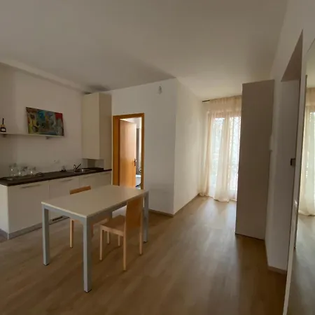 La Mansardina Del Giardinetto Apartament *